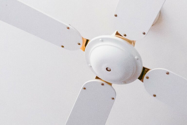 how to cool down a room with a ceiling fan